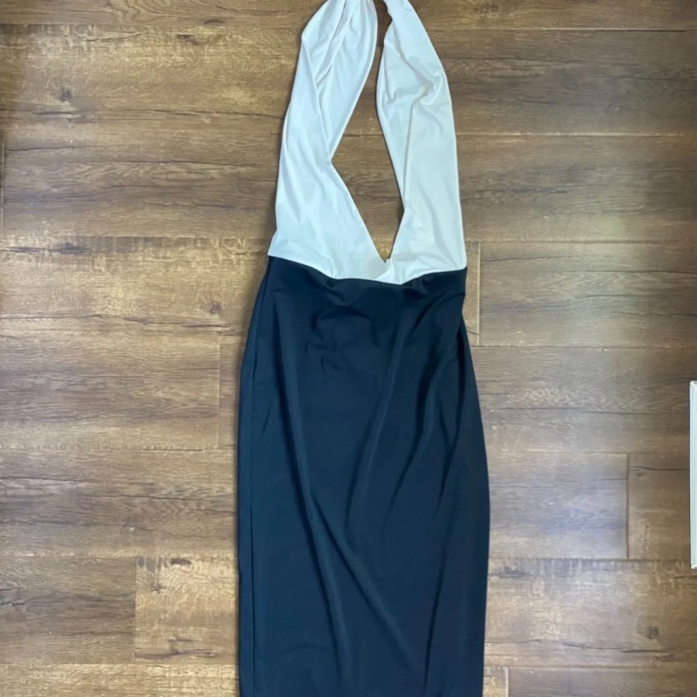 Express Color Block Convertible MIDI - Picture 2 of 2
